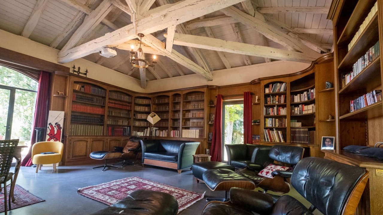 Photo of Livingroom in Castelnau-de-Montmiral