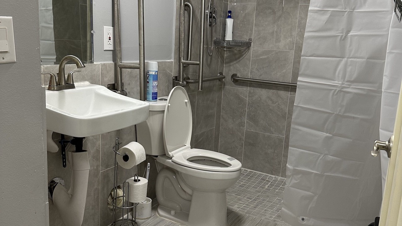 Photo of Bathroom in Des Moines