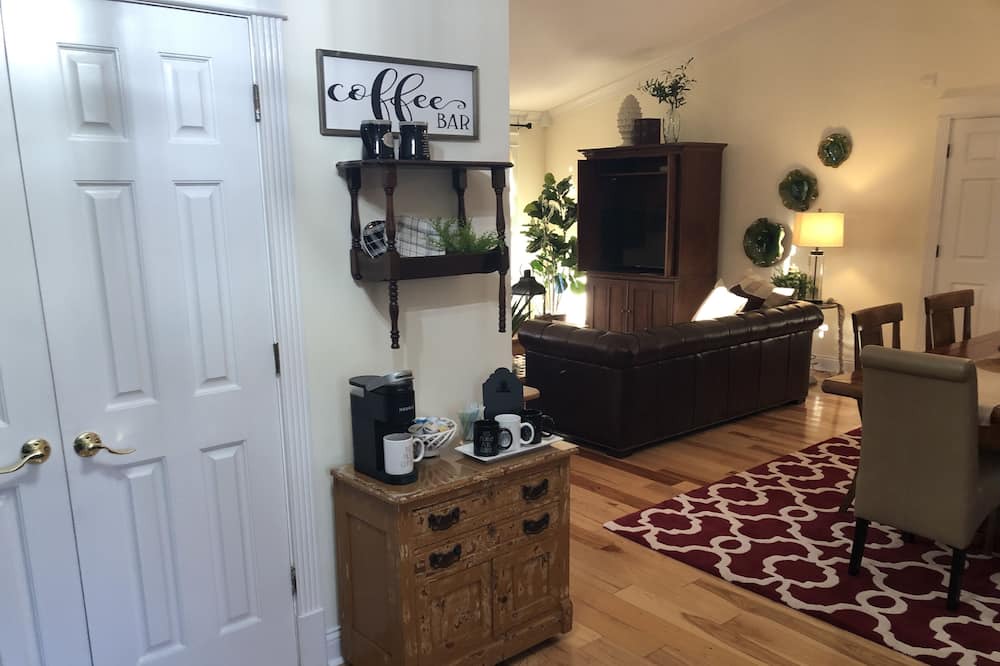 Photo of Others in Revelo