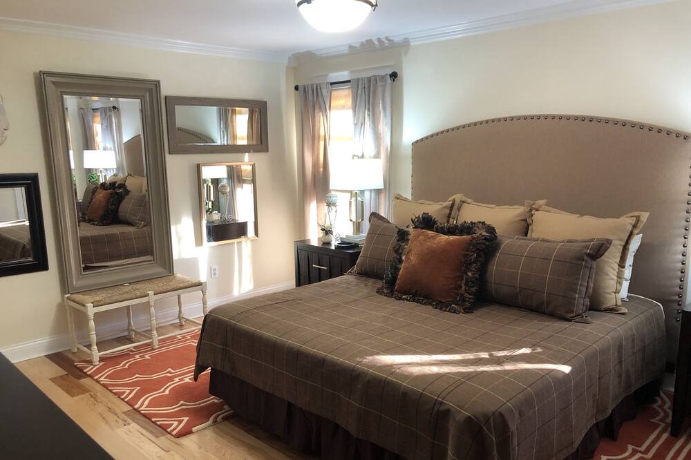 Photo of Bedroom in Revelo