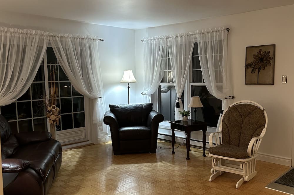 Photo of Livingroom in Sainte-Therese-de-Gaspe