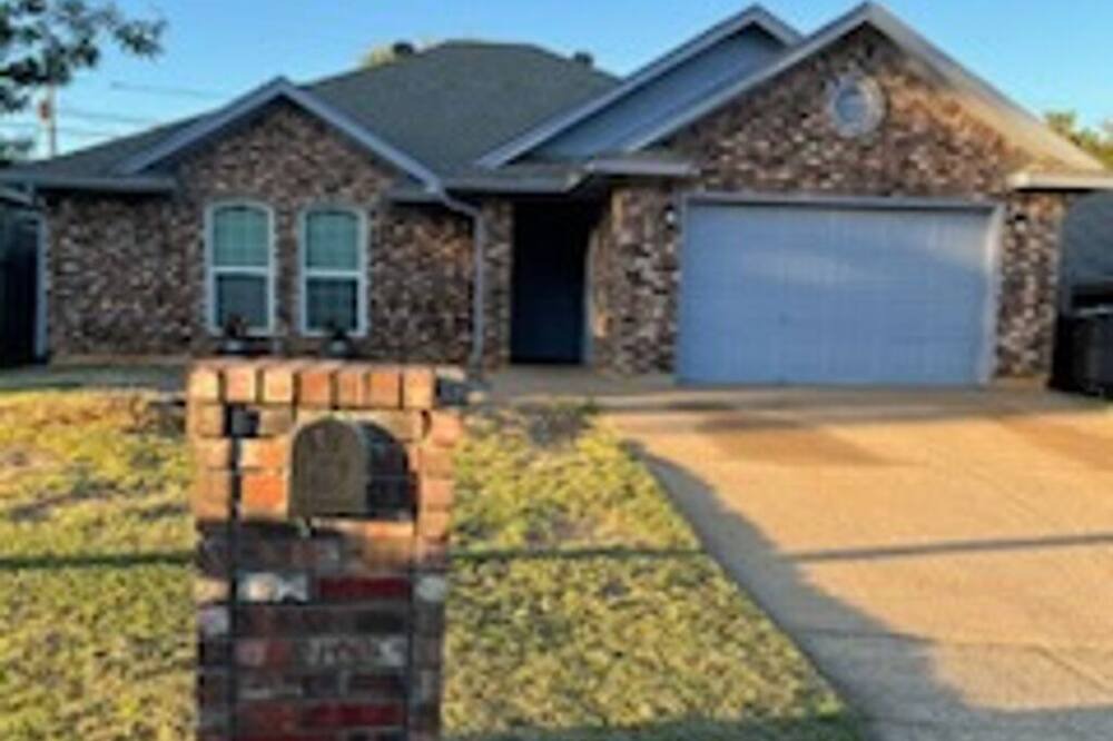 Photo of Outdoor in John T White