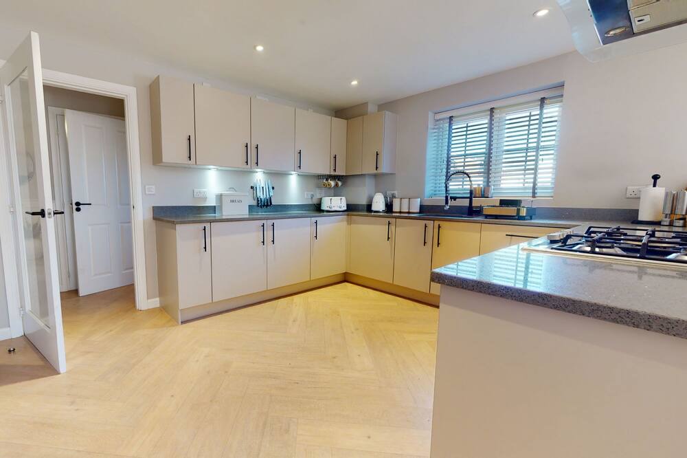 Photo of Kitchen in Royal Leamington Spa