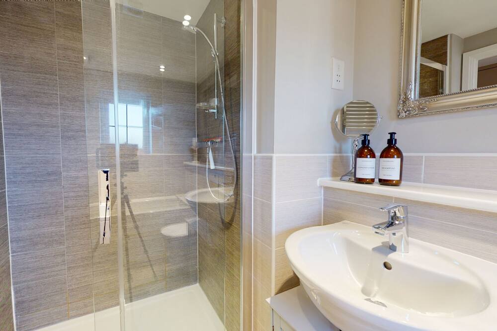Photo of Bathroom in Royal Leamington Spa