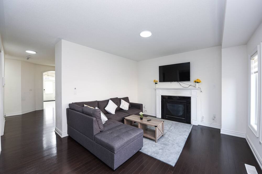Photo of Livingroom in Norval