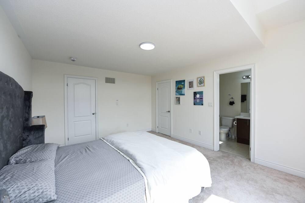 Photo of Bedroom in Norval