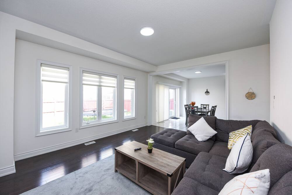 Photo of Livingroom in Norval