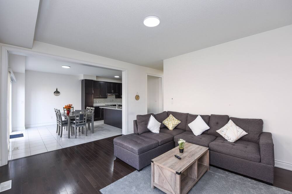 Photo of Livingroom in Norval