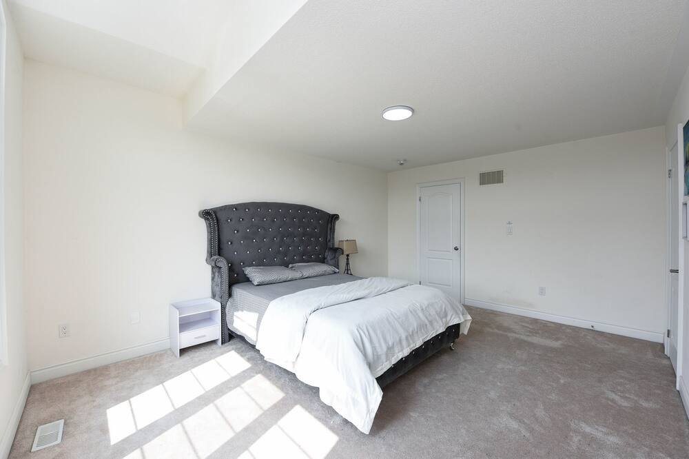 Photo of Bedroom in Norval