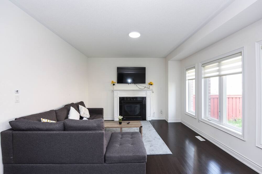 Photo of Livingroom in Norval