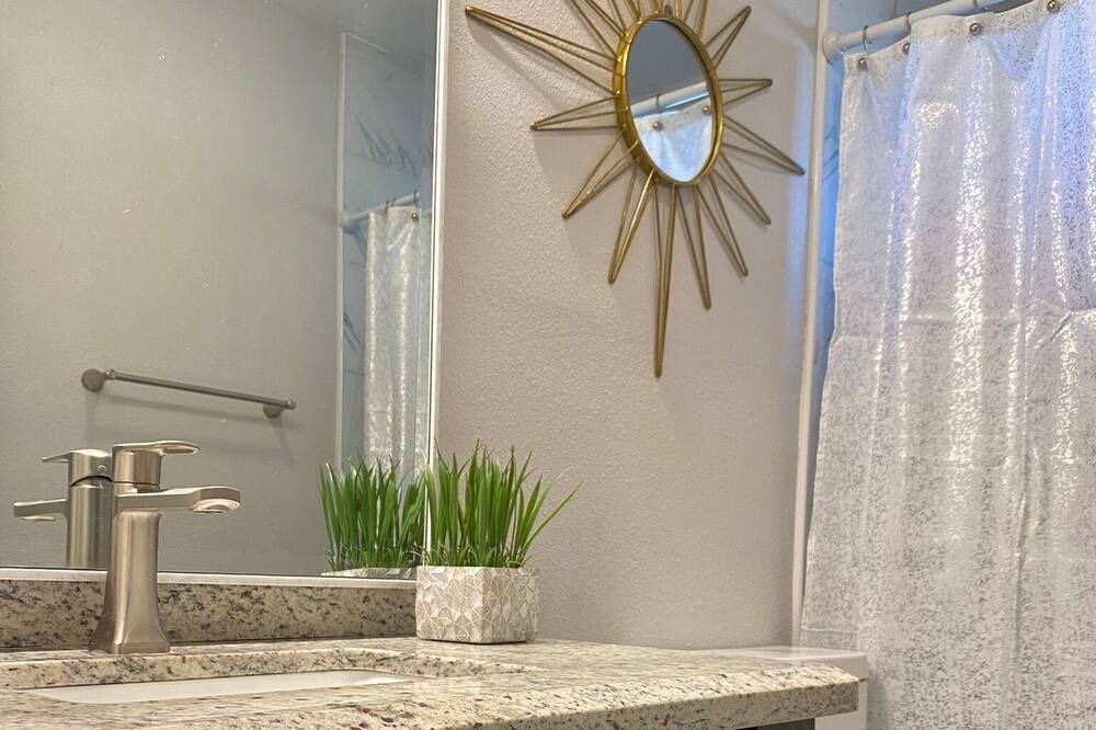 Photo of Bathroom in Eagle Pass