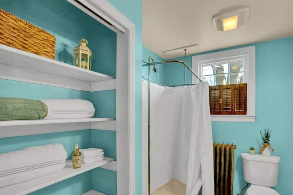 Photo of Bathroom in Kenhorst