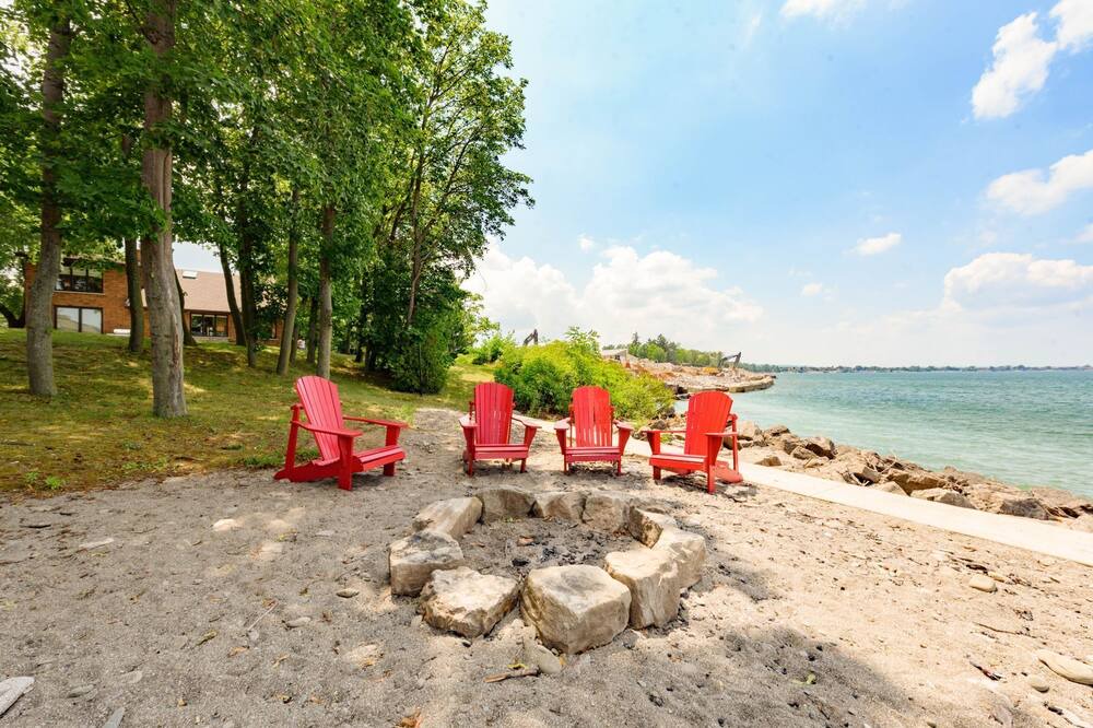 Photo of Outdoor in Winona
