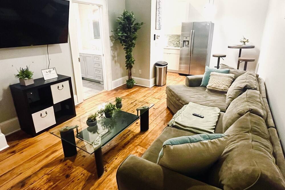 Photo of Livingroom in Central Business District
