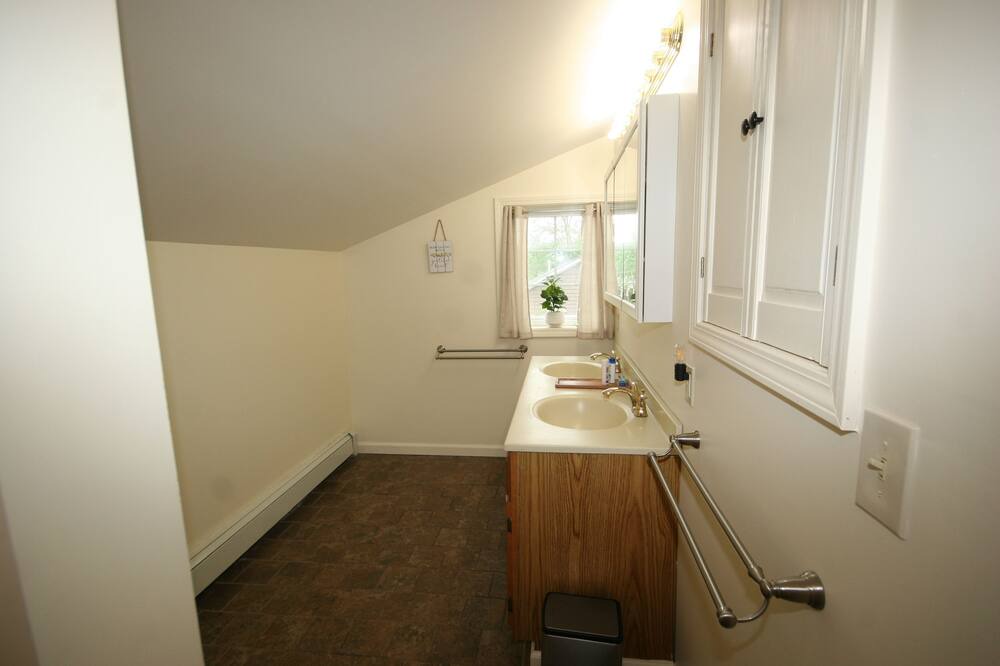 Photo of Bathroom in Marietta