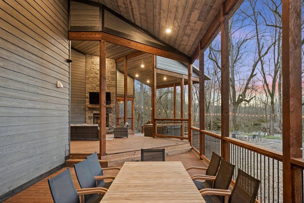 Photo of Outdoor in Golden