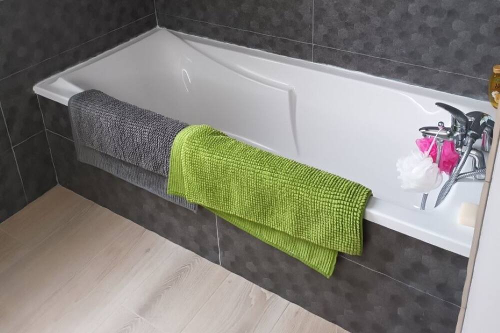 Photo of Bathroom in Tavel