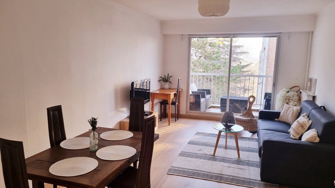 Photo of Others in Bougival