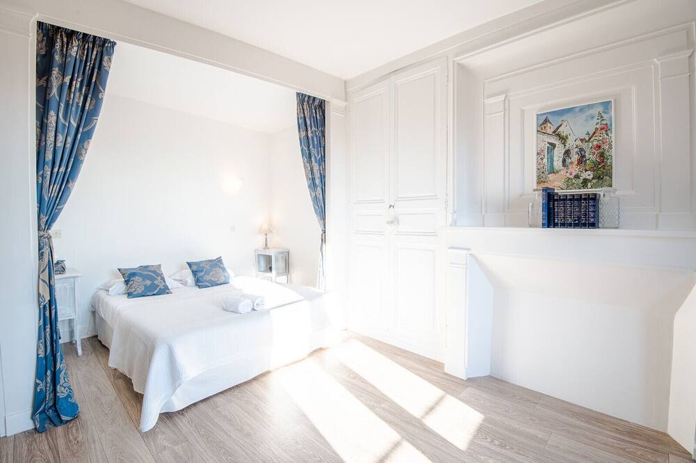 Photo of Bedroom in Amboise