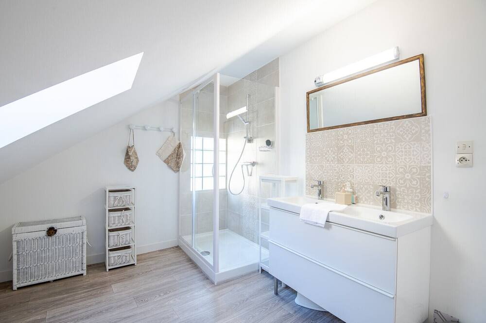 Photo of Bathroom in Amboise