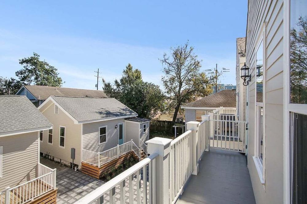 Photo of Outdoor in Faubourg Delassize