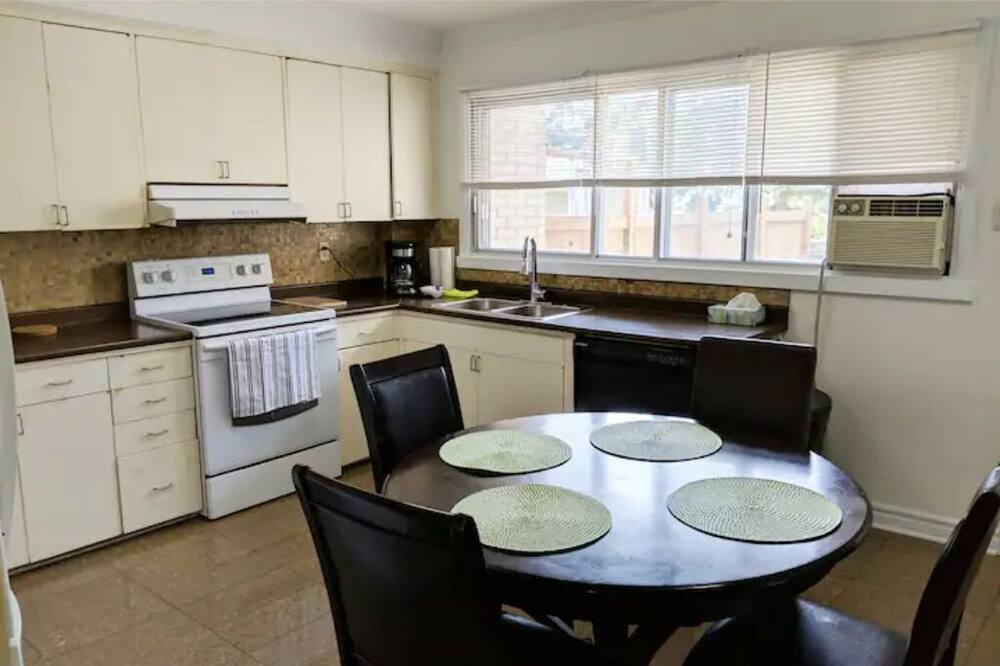 Photo of Kitchen in Cote-Saint-Luc