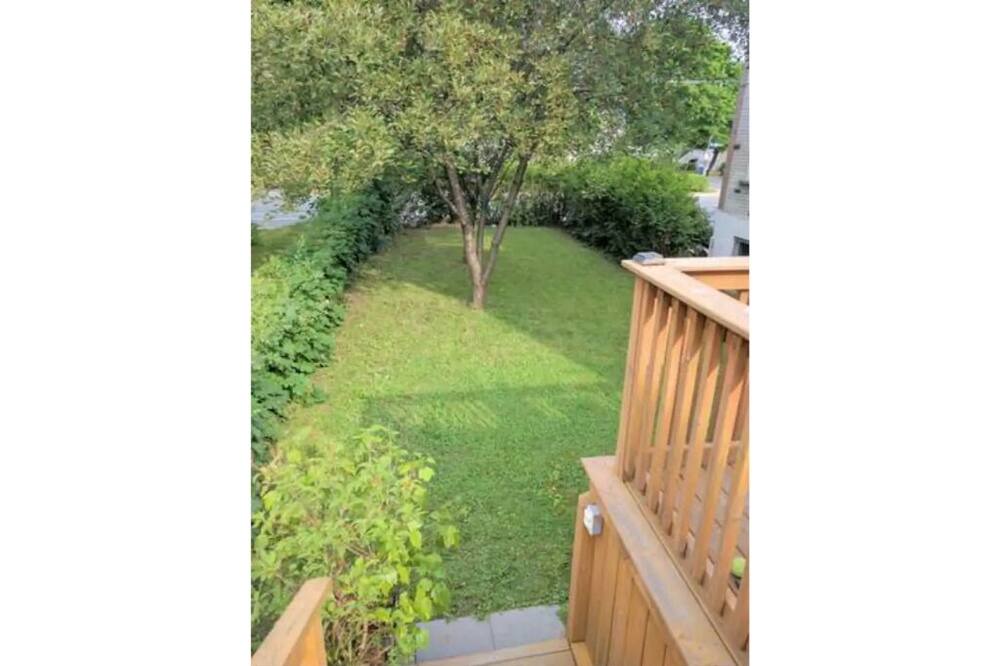 Photo of Outdoor in Cote-Saint-Luc