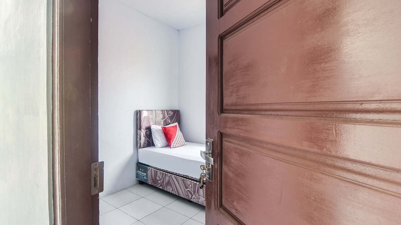 Photo of Bedroom in Grand Kawanua International City