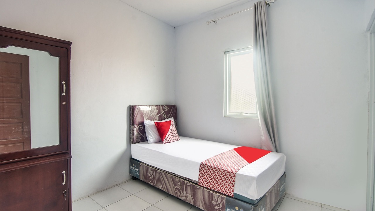 Photo of Bedroom in Grand Kawanua International City