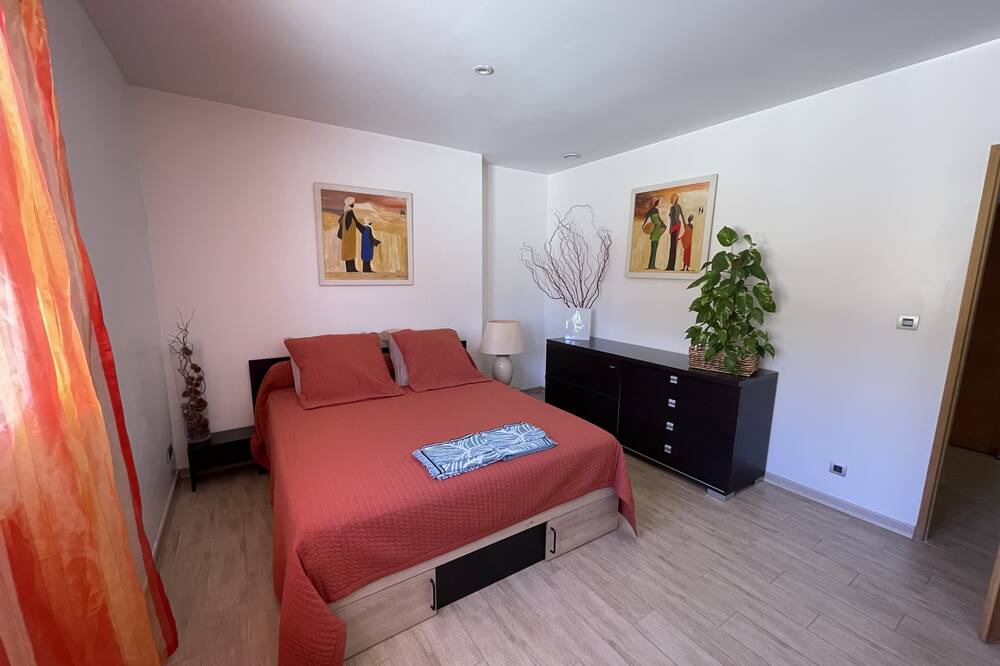 Photo of Bedroom in Massillargues-Attuech