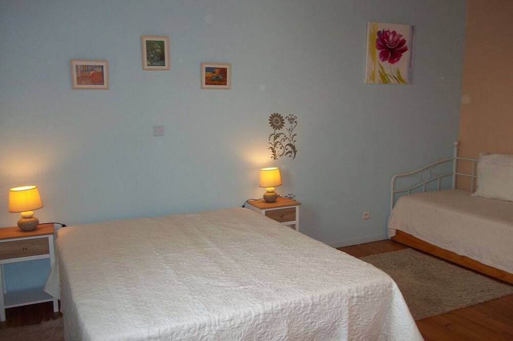 Photo of Bedroom in Castelsarrasin