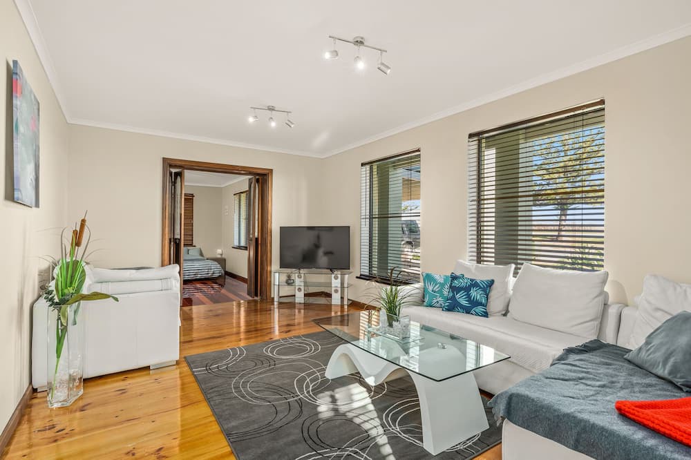 Photo of Livingroom in Port Noarlunga South