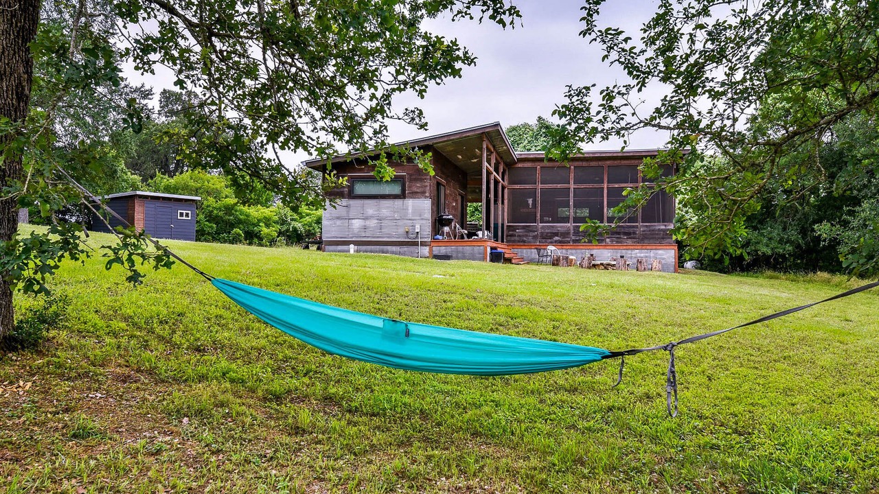 Photo of Outdoor in Elgin