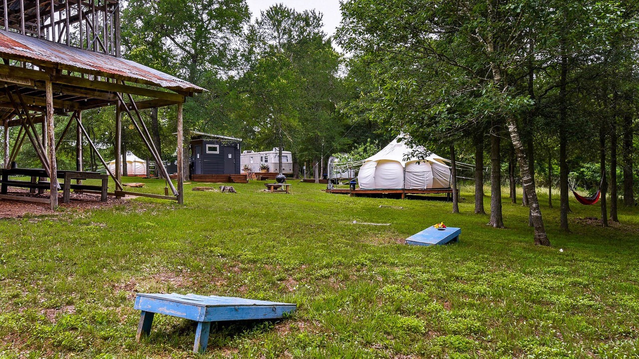 Photo of Outdoor in Elgin