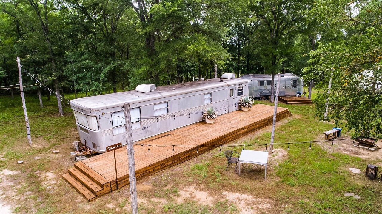 Photo of Outdoor in Elgin