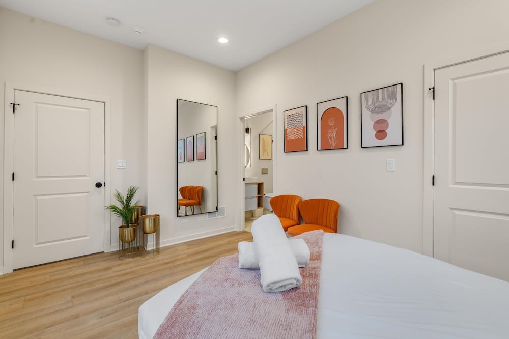 Photo of Bedroom in River Grove