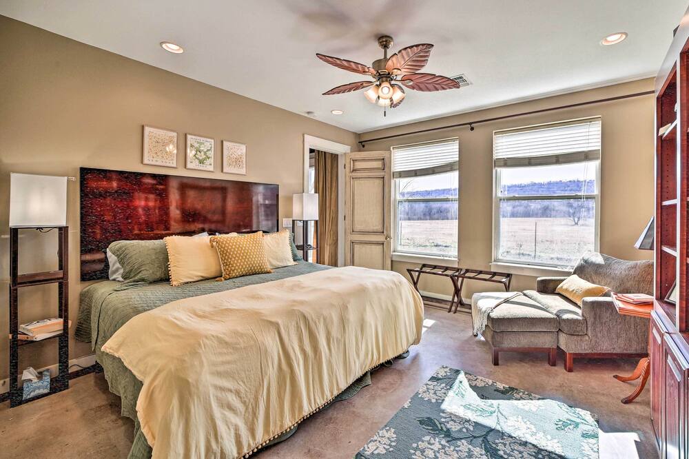 Photo of Bedroom in Eufaula
