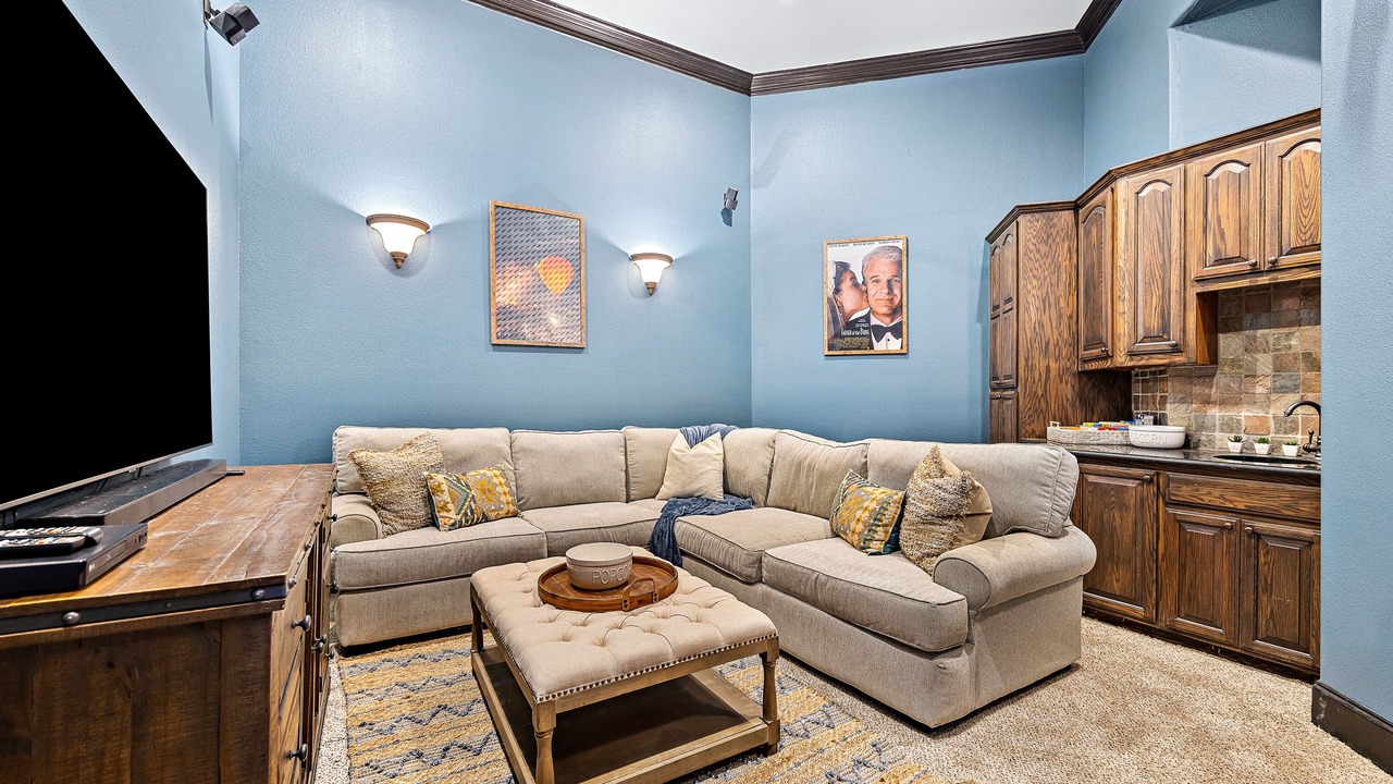 Photo of Livingroom in Weston