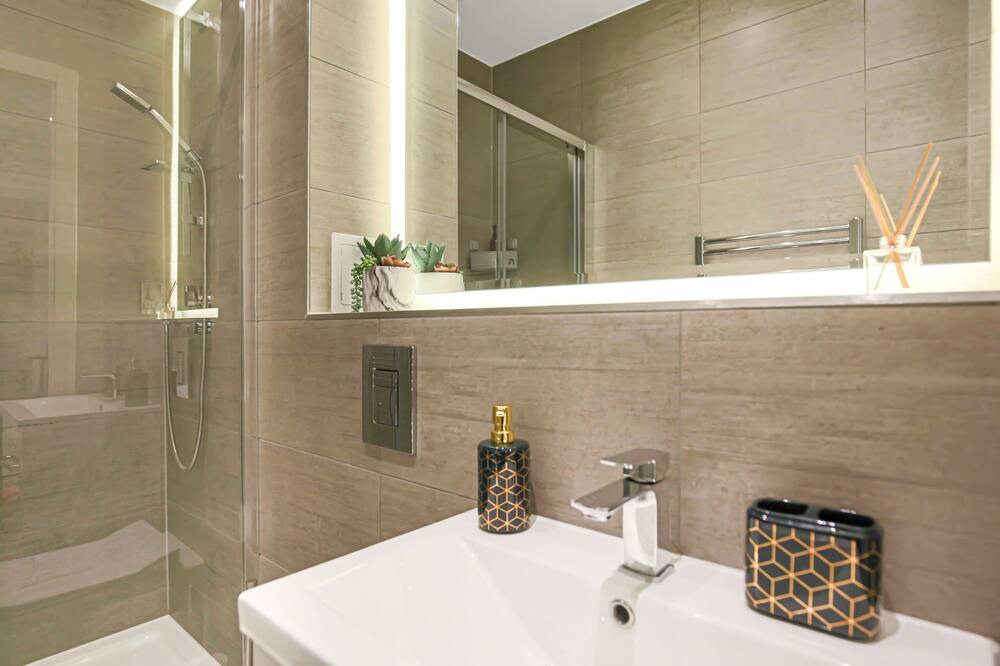 Photo of Bathroom in Great Linford