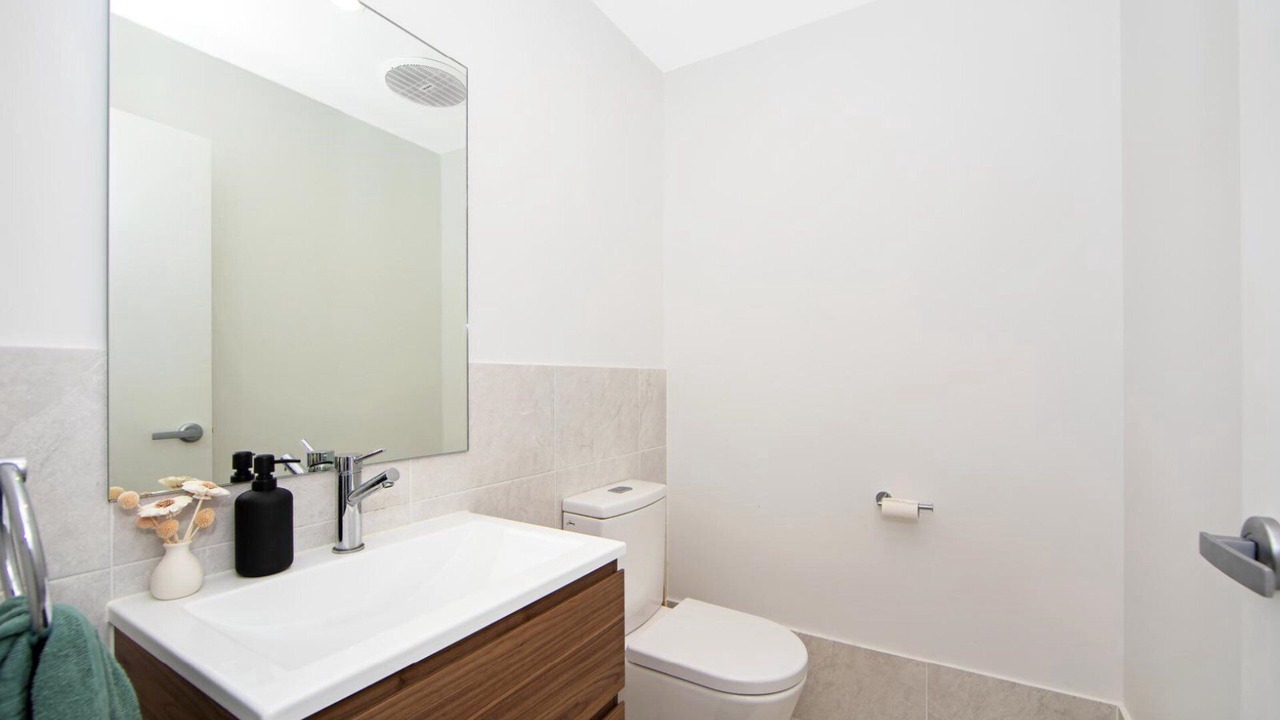 Photo of Others in Tascott