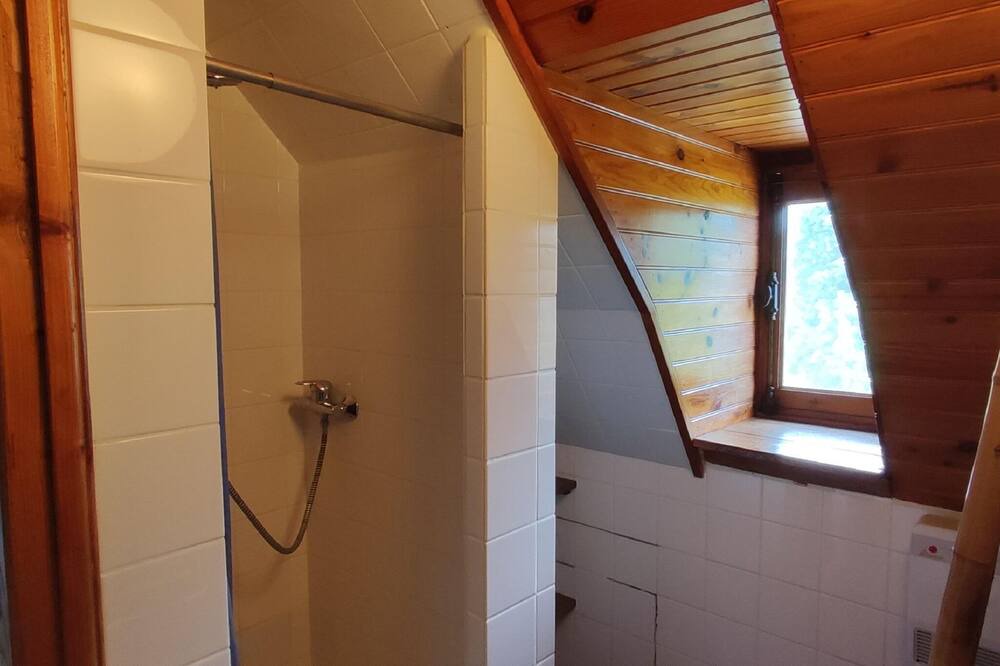 Photo of Bathroom in Tamnies