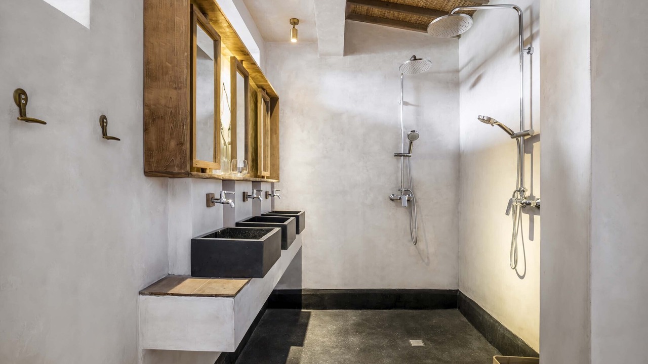 Photo of Others in Mushroom Bay