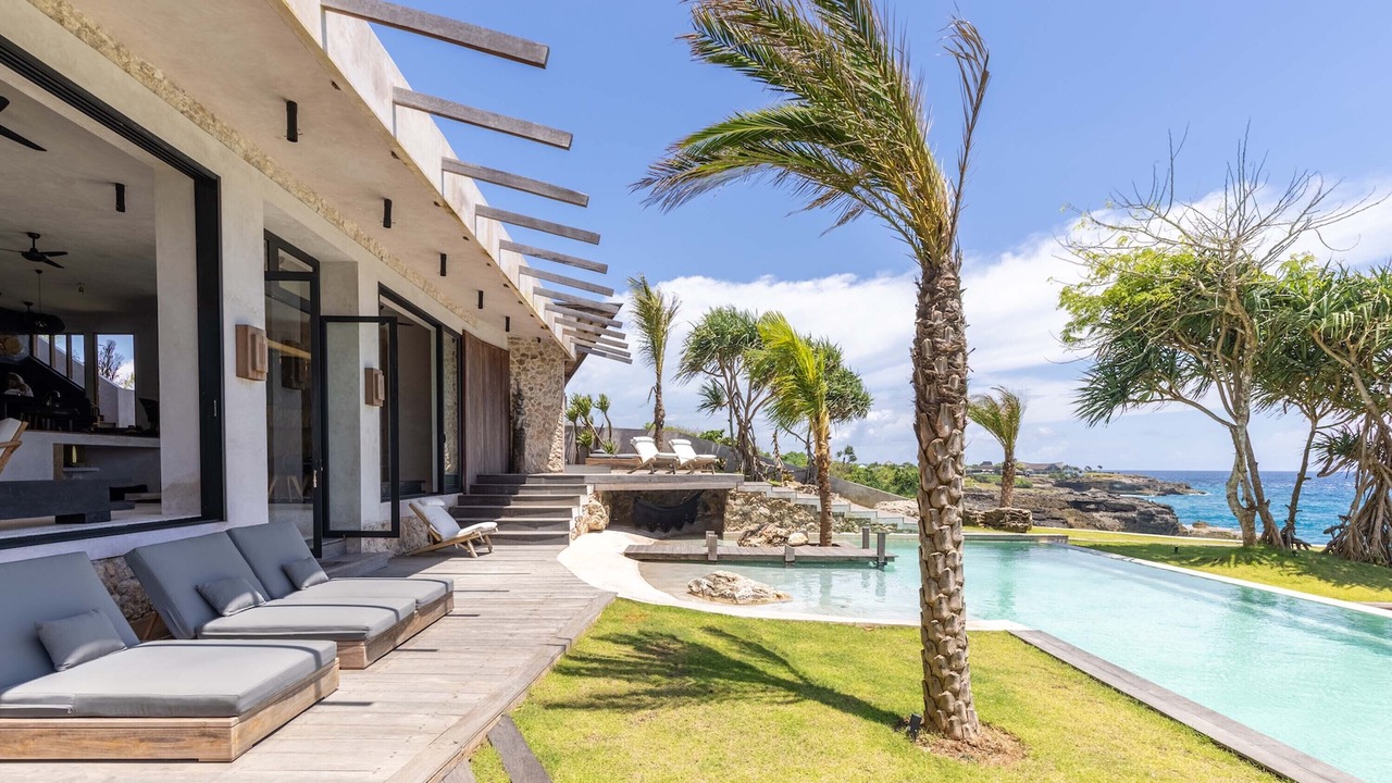 Photo of Outdoor in Mushroom Bay