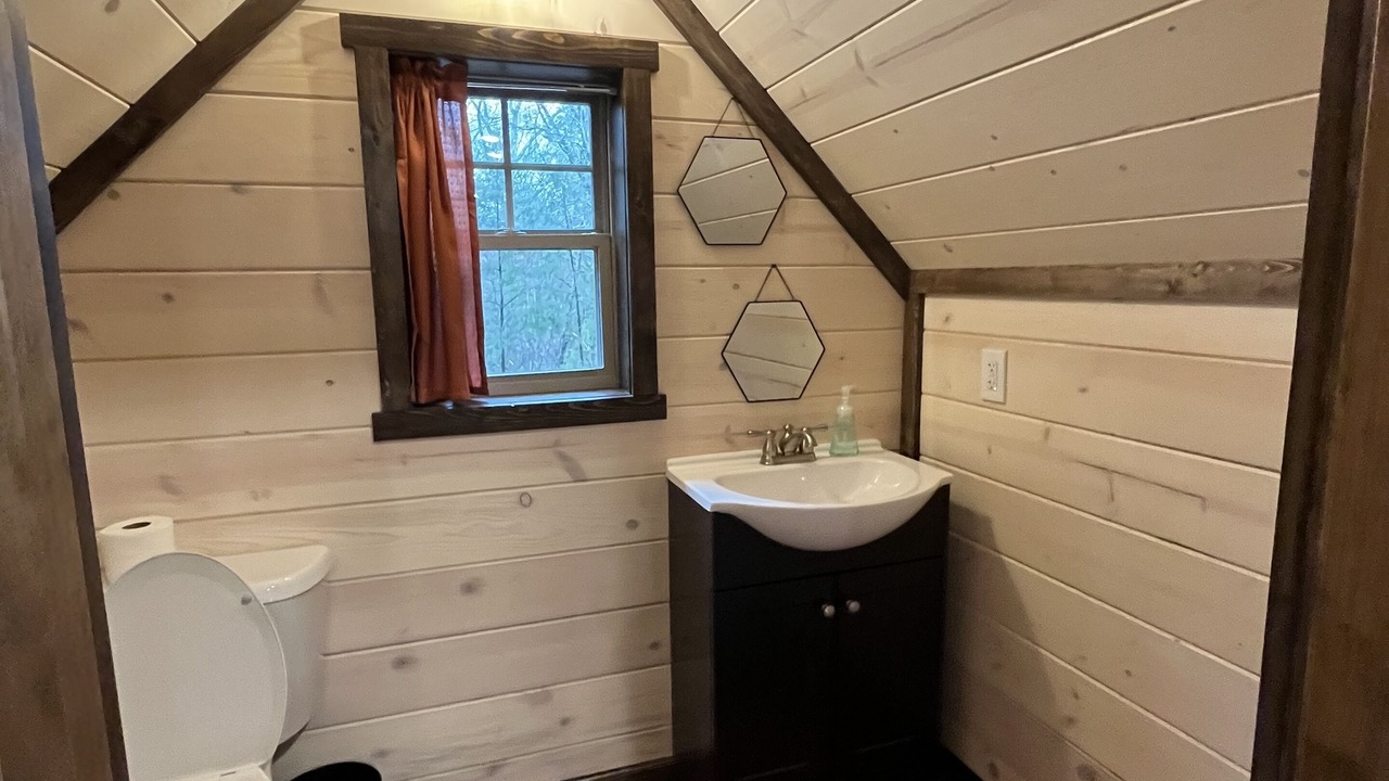 Photo of Bathroom in Whitesboro