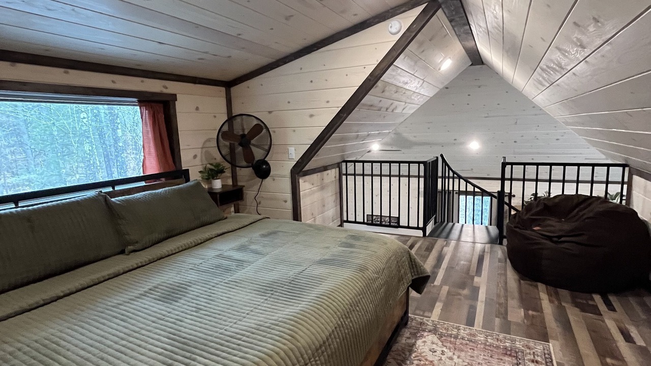 Photo of Bedroom in Whitesboro