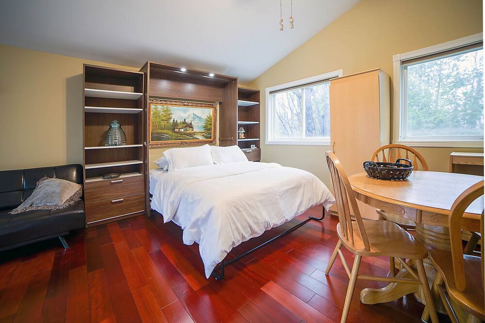 Photo of Bedroom in Brock