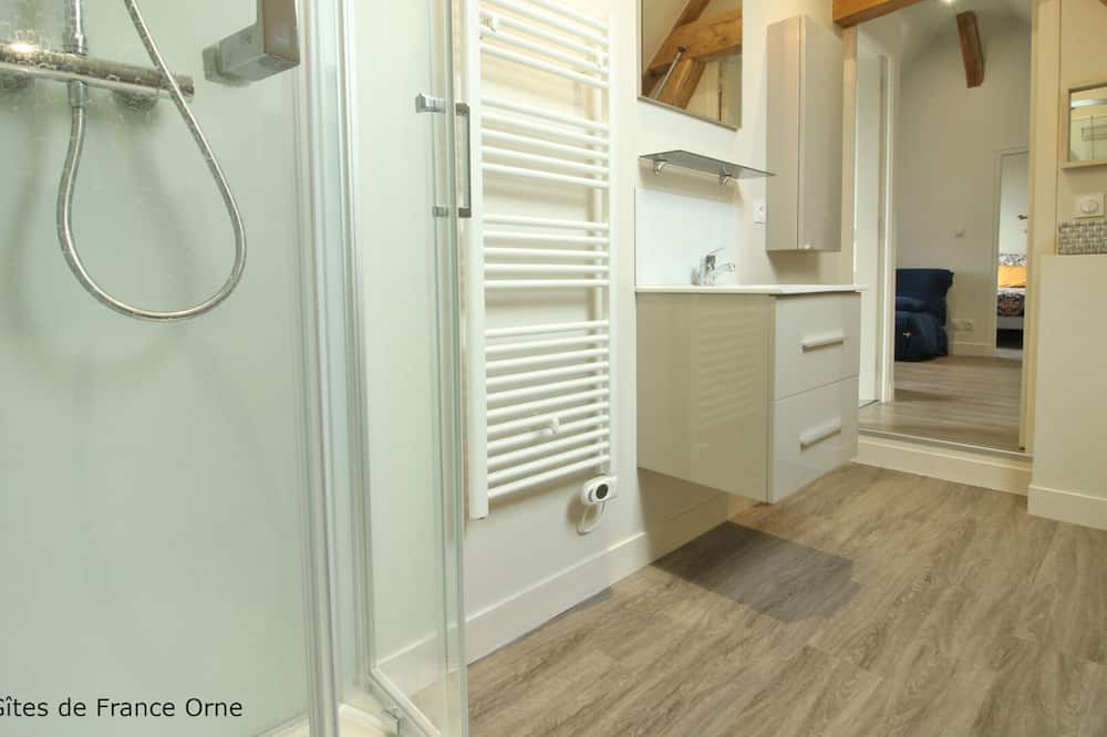 Photo of Bathroom in Pays de Mortagne-au-Perche