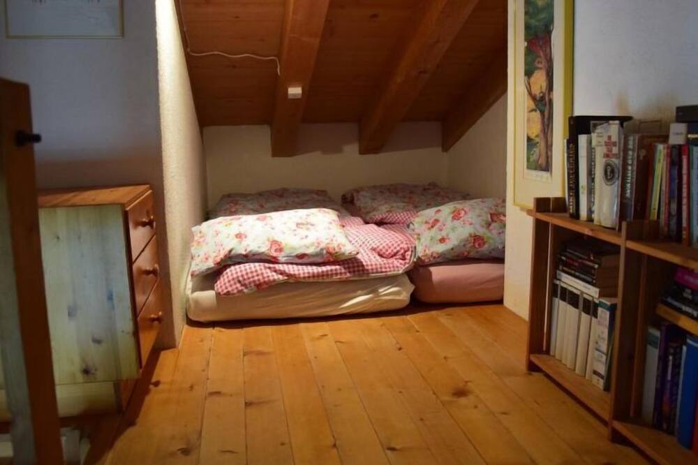 Photo of Bedroom in Valbella