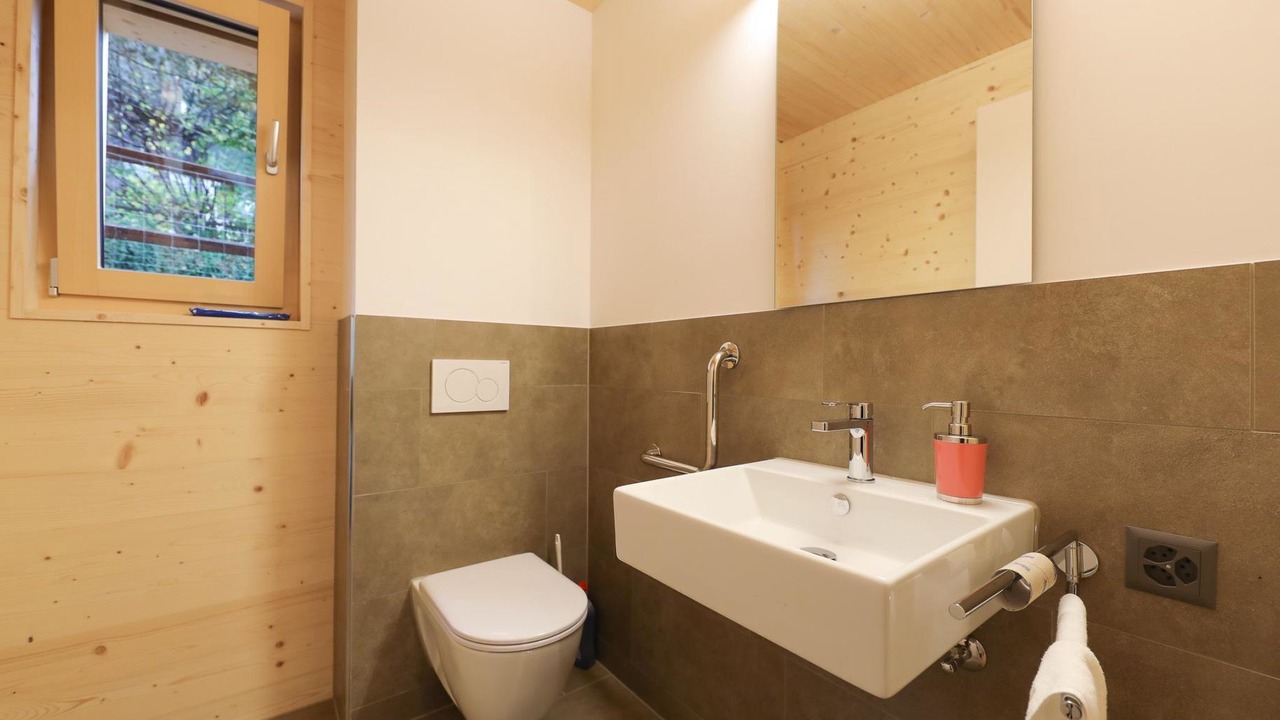 Photo of Bathroom in Zweisimmen