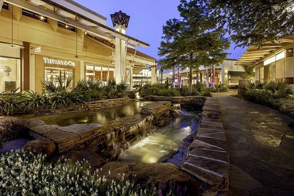 Photo of Outdoor in Universal City